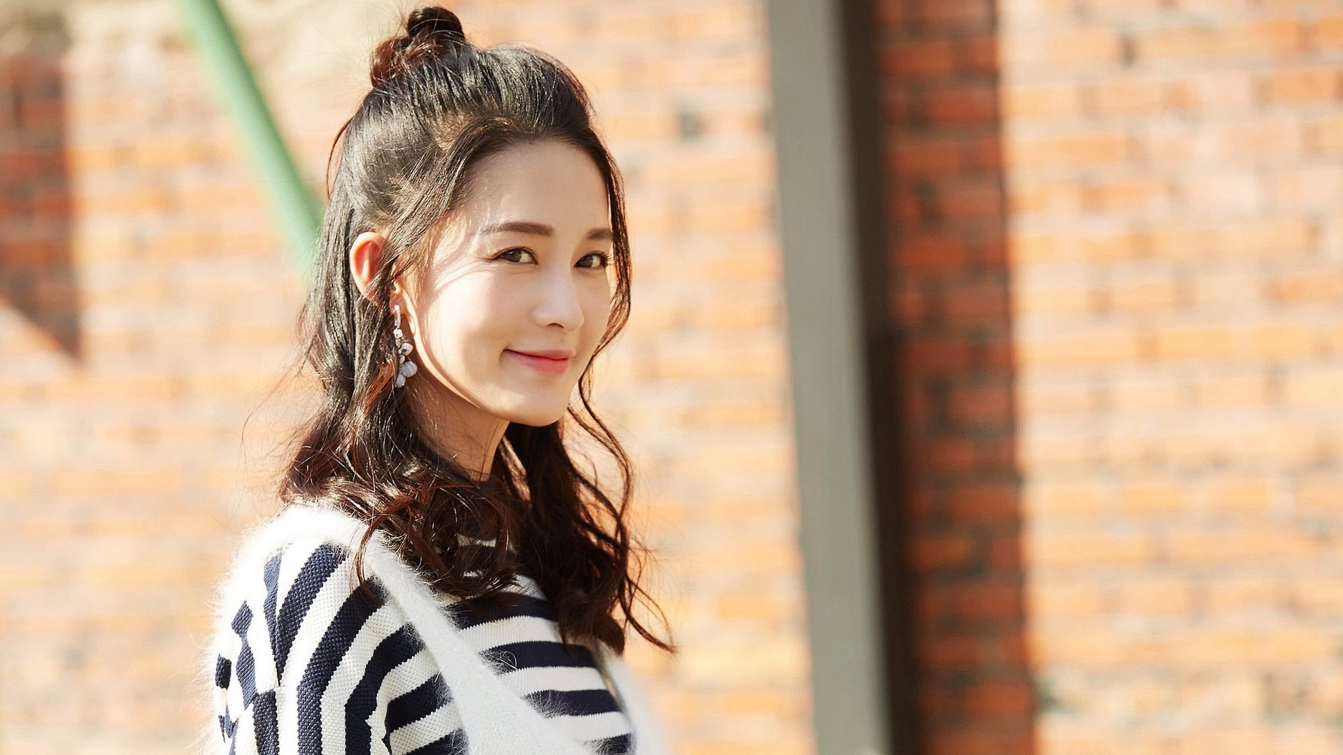 kaiyun体育综合-比利亚雷亚尔逆境反弹，展现坚韧不拔，比利亚雷亚尔什么水平